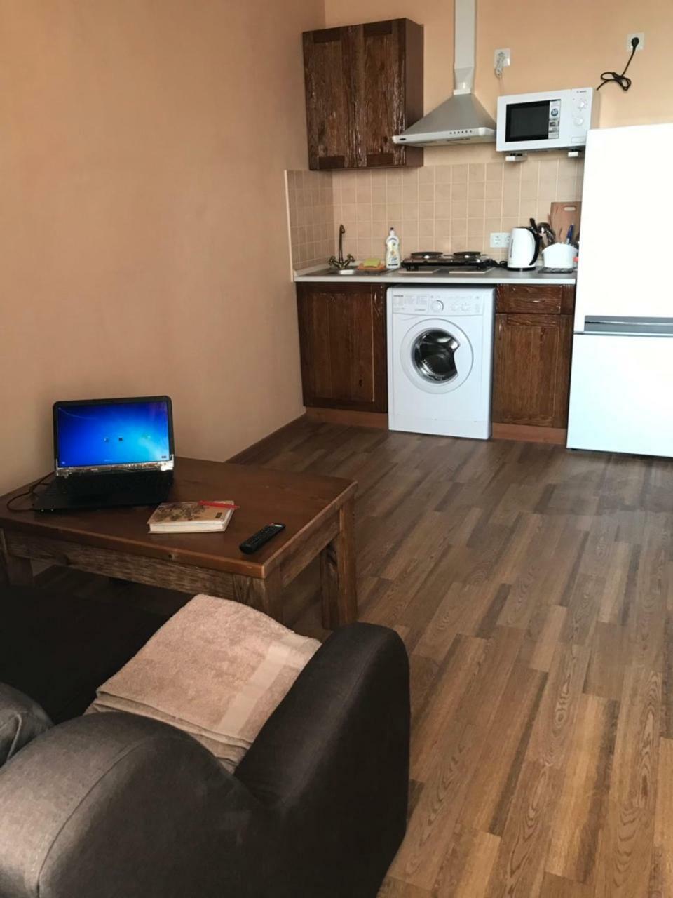 Two-Floor Apartments And Studio 2-Х Этажные Апартаменты И Студия В Самом Центре Kharkov Ngoại thất bức ảnh